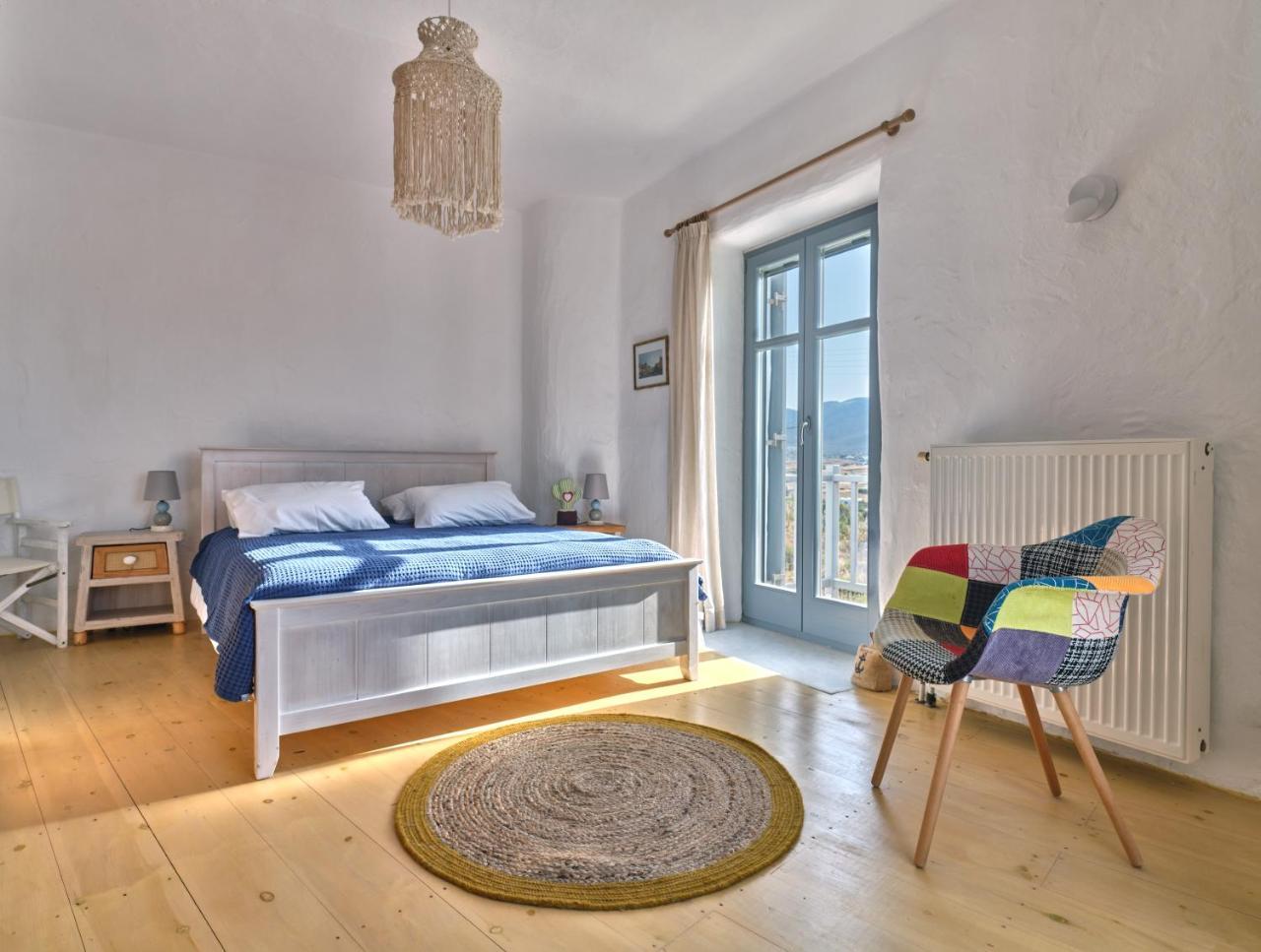 Luxury Mia Villa With Pool & Amazing Sea Views, Paros