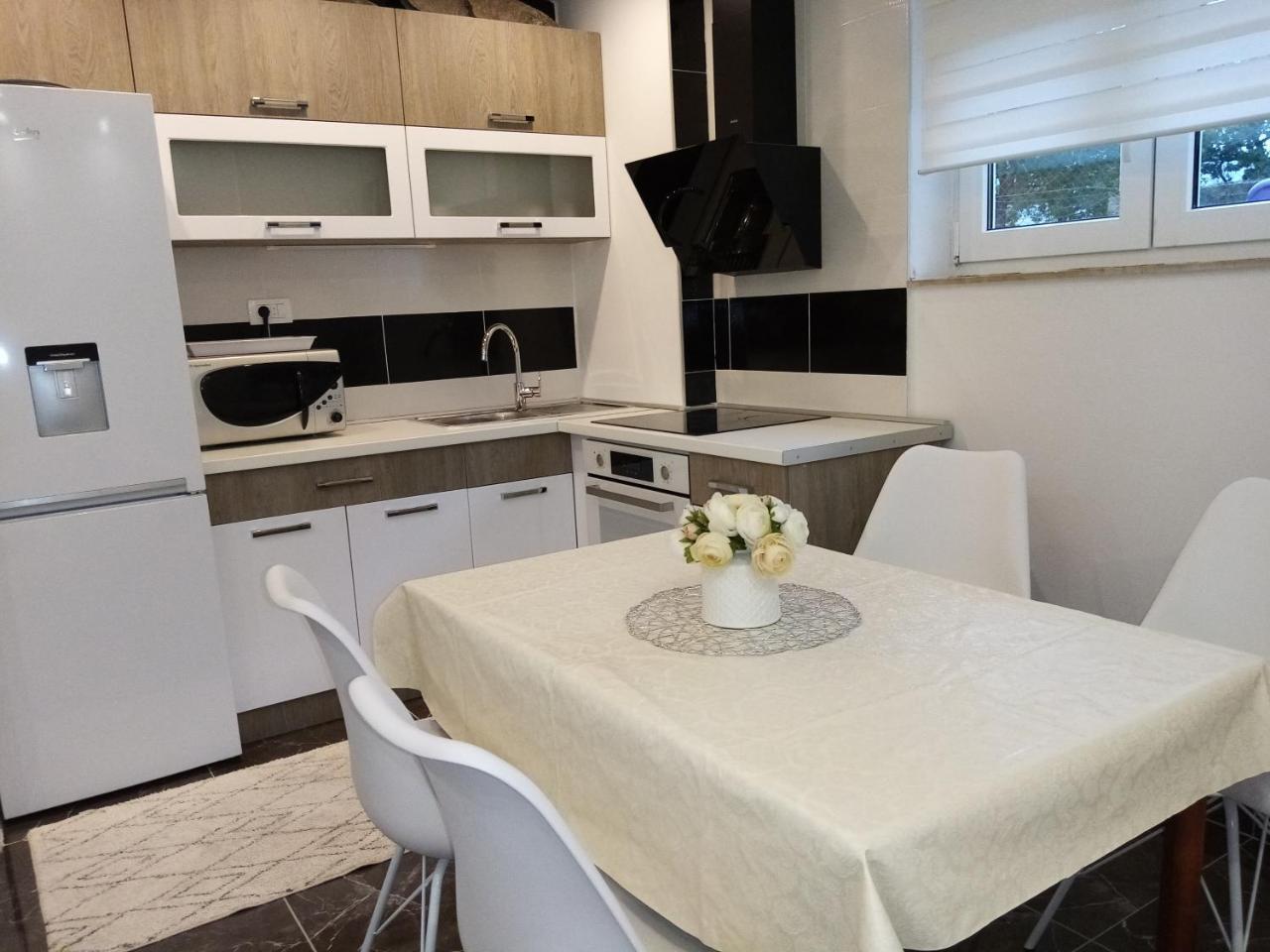 Apartment Split