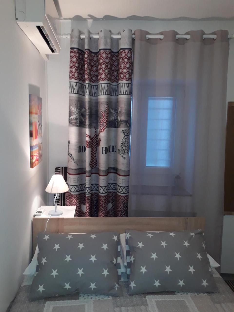 Studio Apartman & Rooms No1