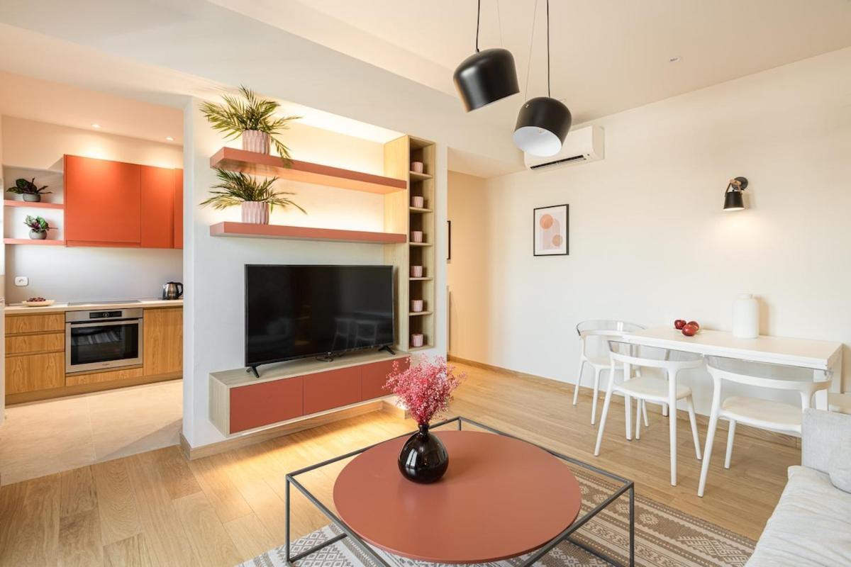 Magnificent Penthouse Gem In Privileged Location