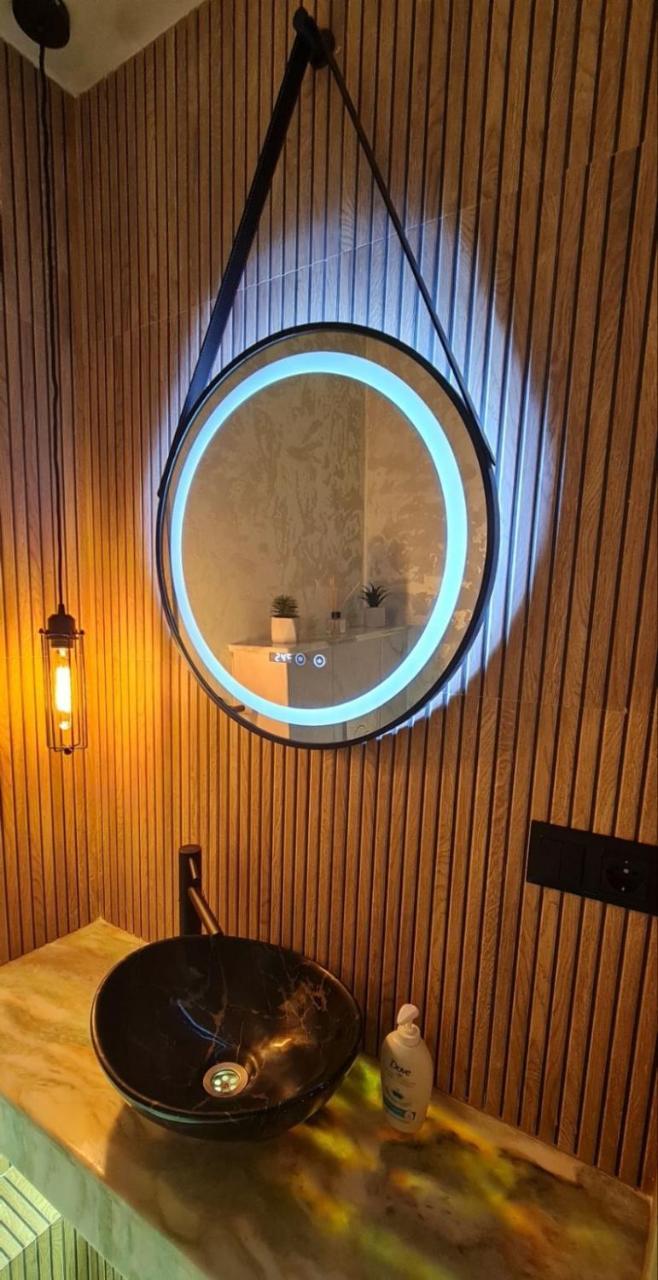 Stephany Lux Apartment