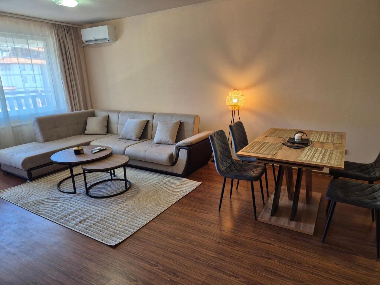 Apartment Melania In Complex Royal Towers
