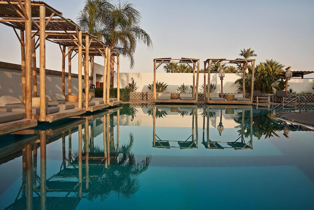 Casa Cabana Hotel & Suites