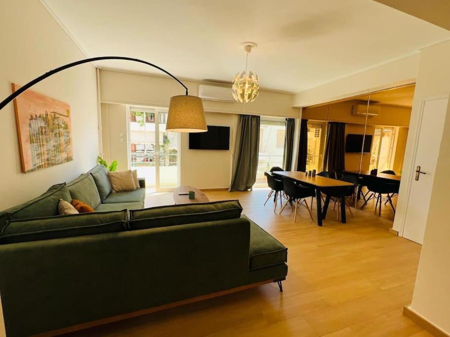 Comfortable & Bright 2bdr Flat