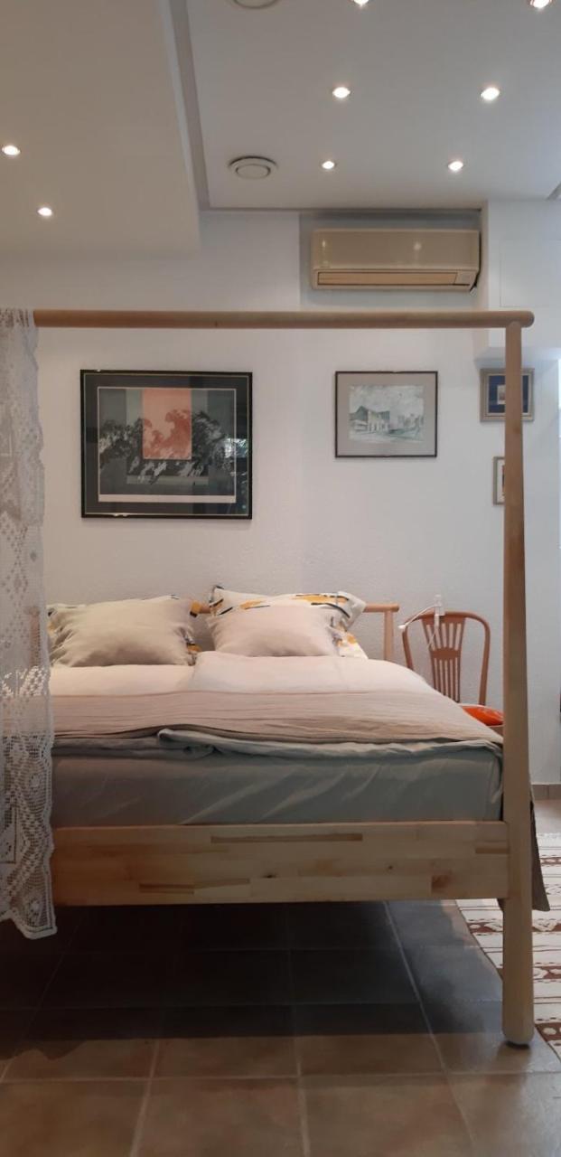 Studio Apartman Mija 2a ****