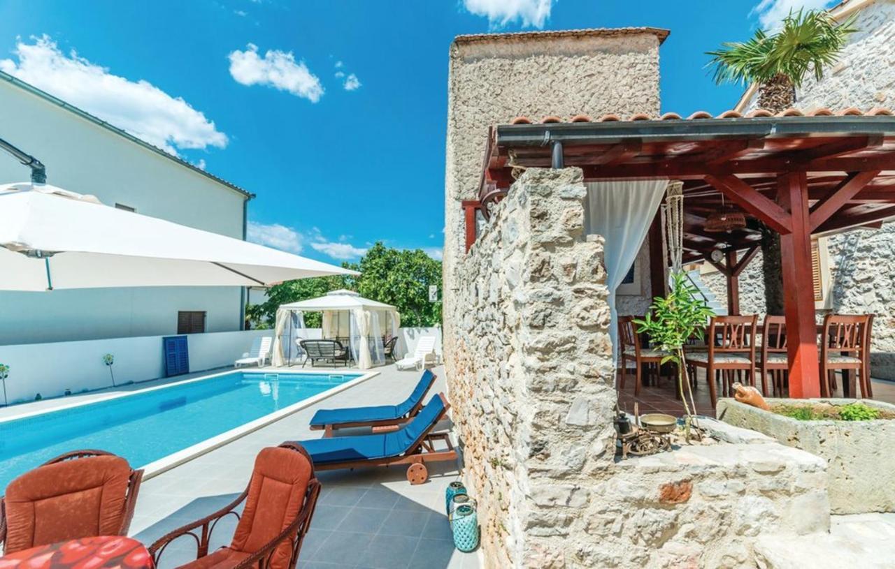 Charming Villa In Jezera With Private Pool