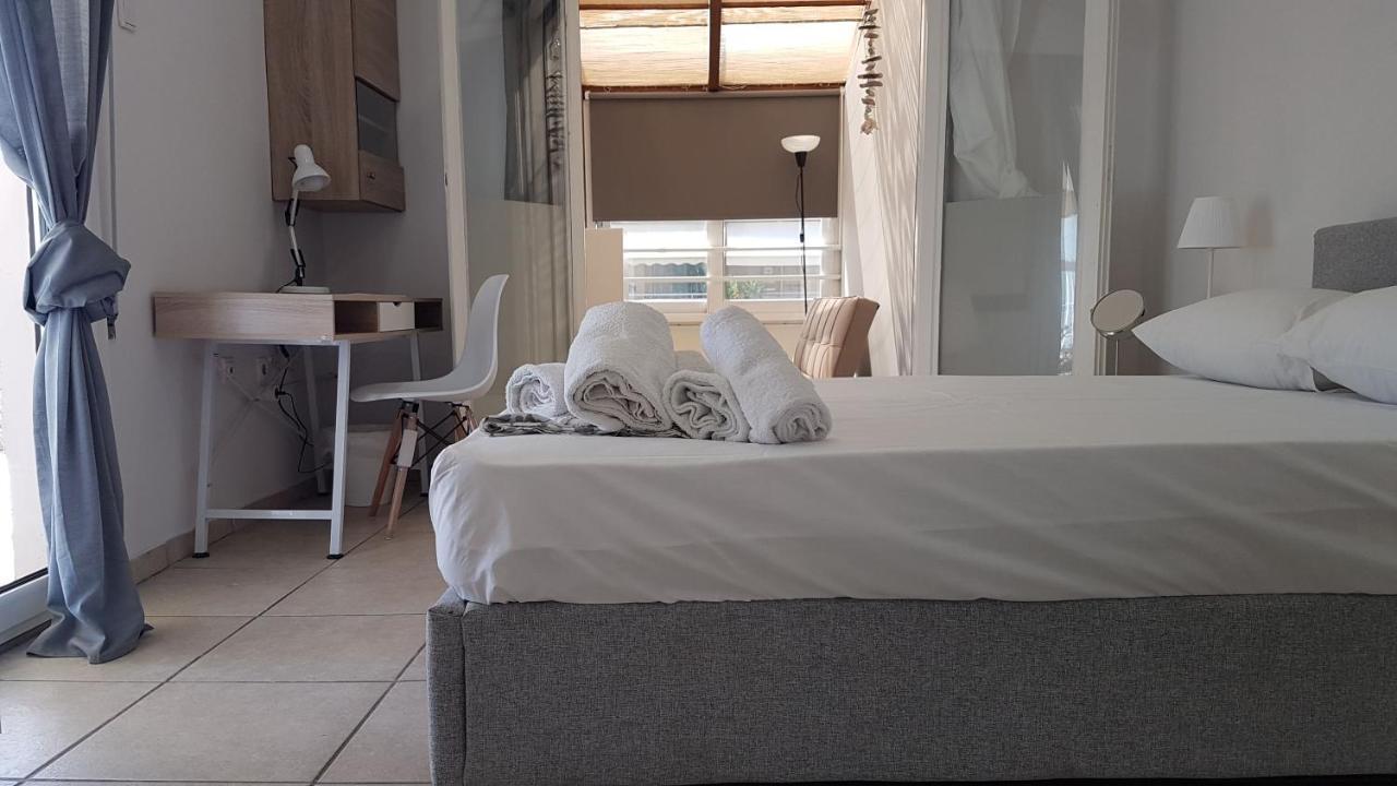 Sky Apartment Athens Center, 5 Bd, 4 Bath