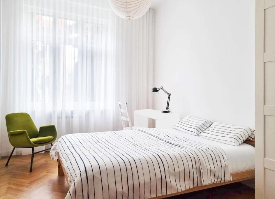 Cozy City Center Apartment A2