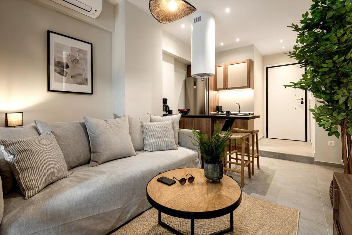 Natural Boho Studio In The Heart Of Thessaloniki