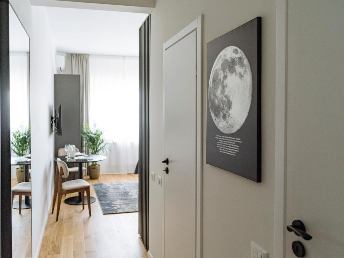 Sunny Studio Top Location Charming Balcony