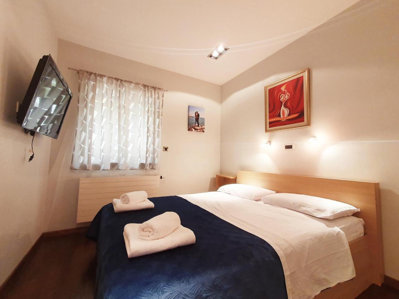 Anais Stunning Apartment