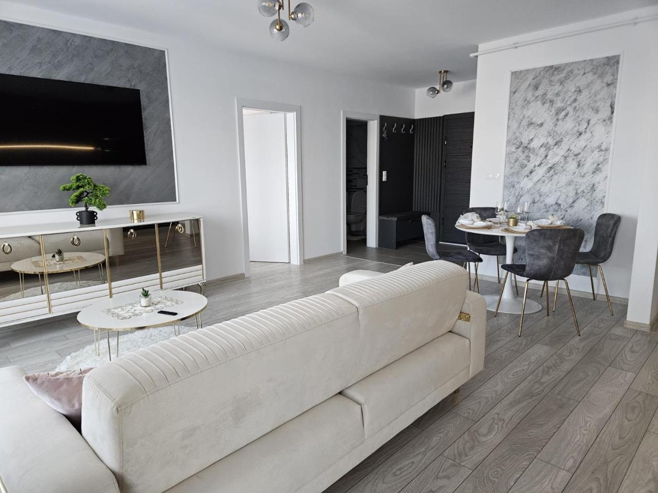 Milan Luxury Apartaments Viii #targu Mures