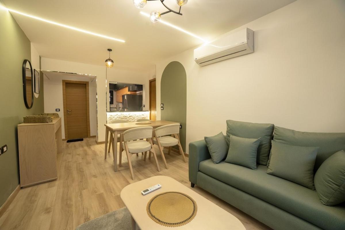 Luxury Heliopolis Apt with Garden View, Near Airport