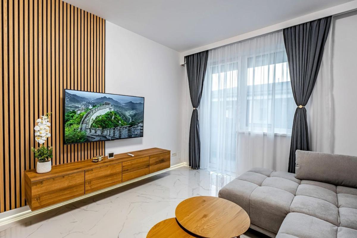 Didi's Apartment