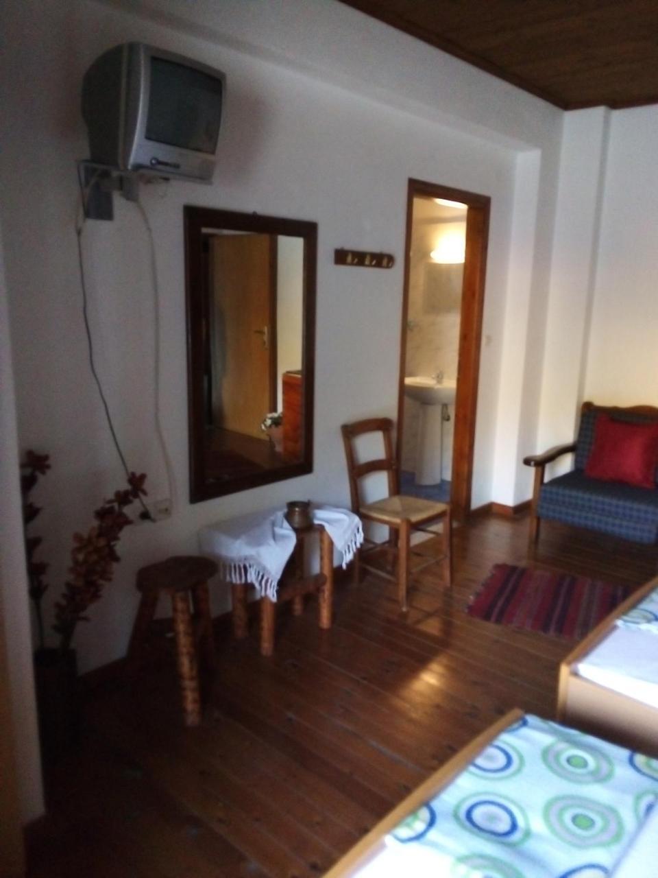 Therisso Rooms