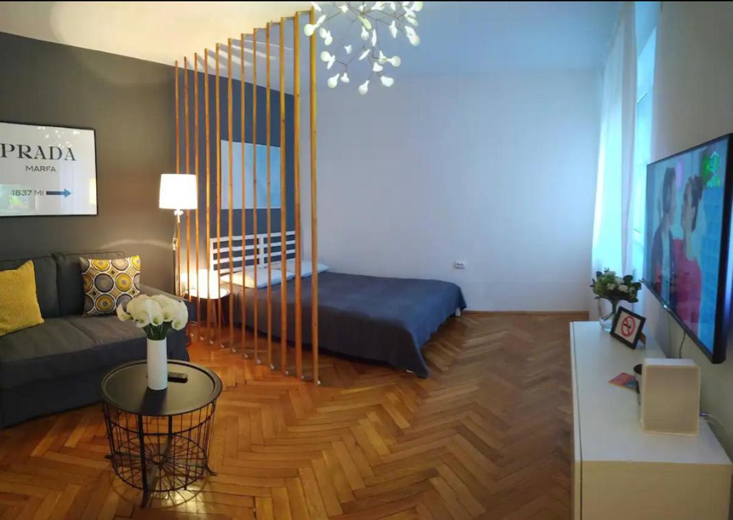 Art & Design Apt City Center