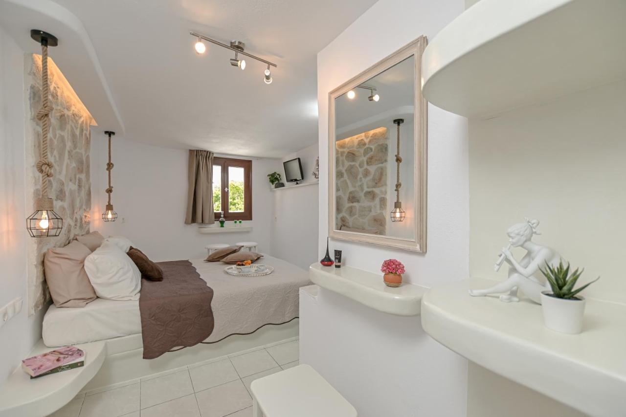 Geolenas Home Naxian Old Agora