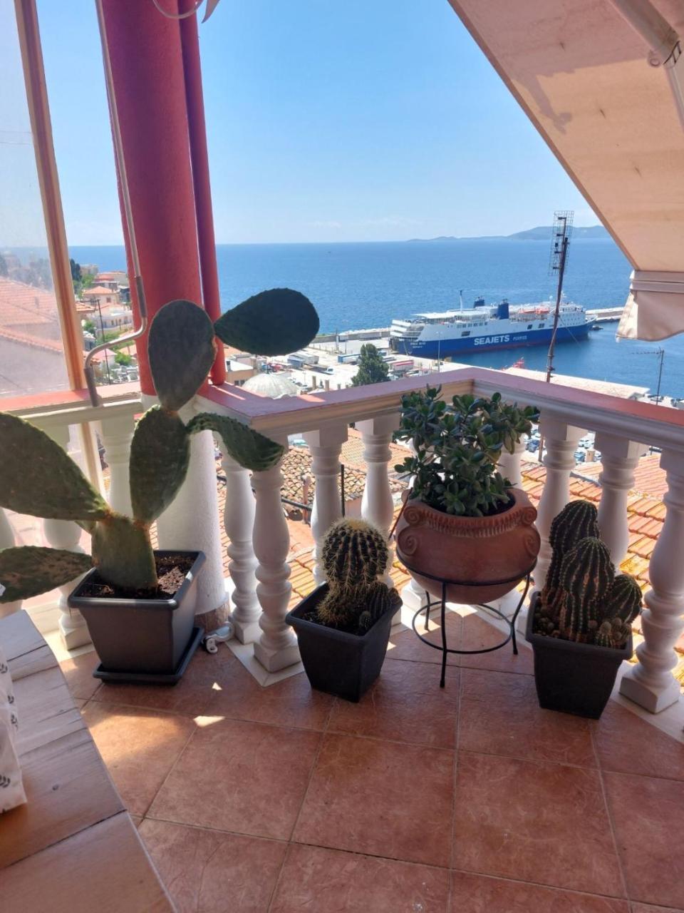 Saguaro's Home Kavala