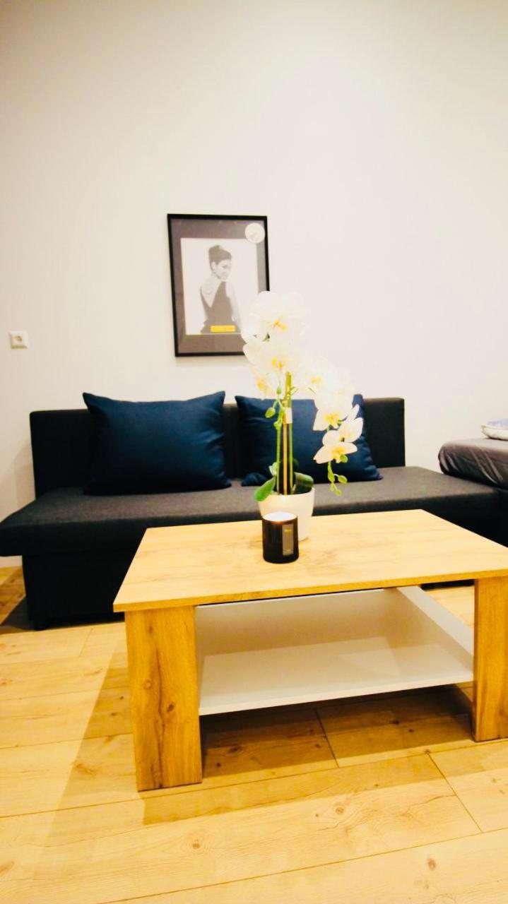 Super Central Cozy 5bd Shared Apt 10min Walk To Augarten