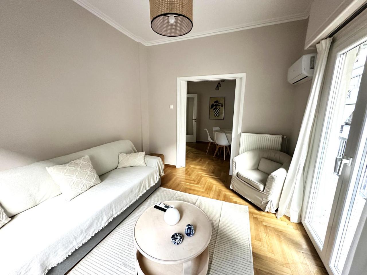 A34 Heart Of Thiseio Renovated In 2024, Extra Fees For 2nd Room