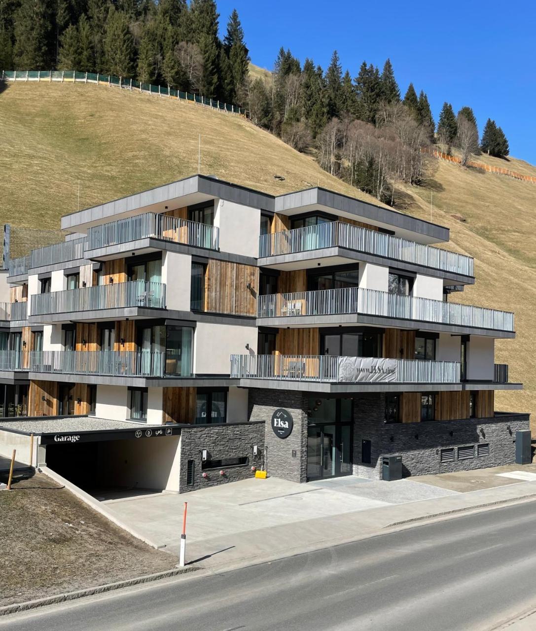 Elsa Spa Apartments Tux