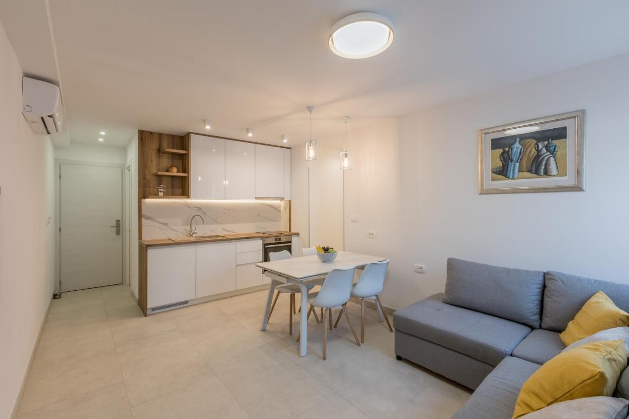 Vista Apartments