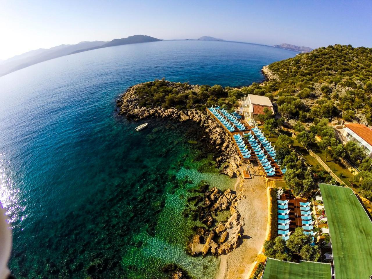 Blanca Beach Hotel