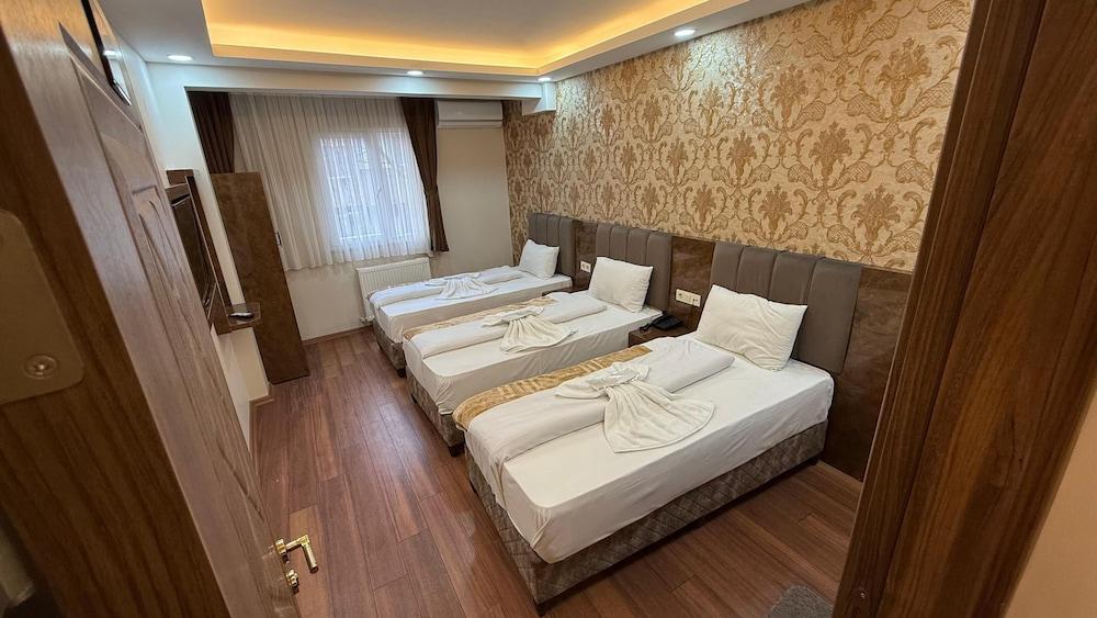 Fortynine Hotel