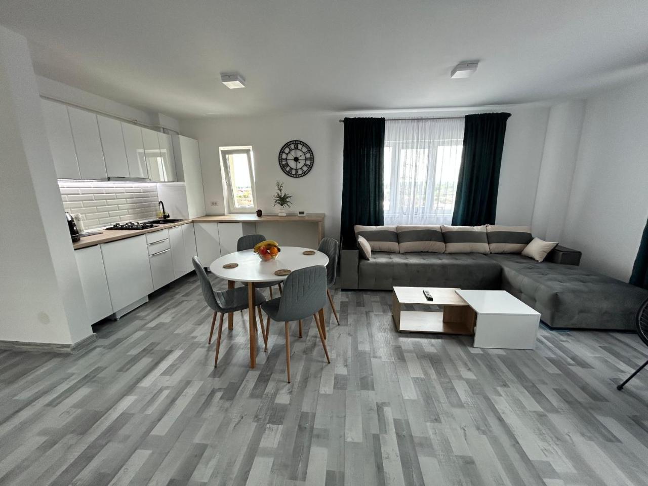 1 Mai Luxury Park Apartments Self Check-in Private Parking 1