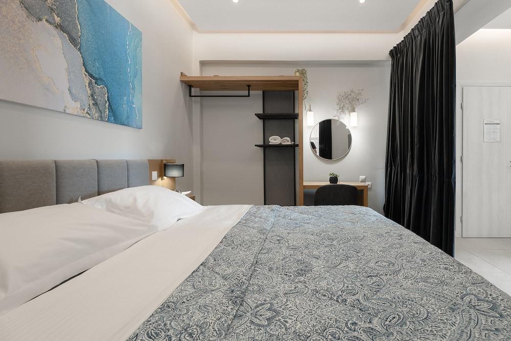 Captain\'s Seafront Apartments