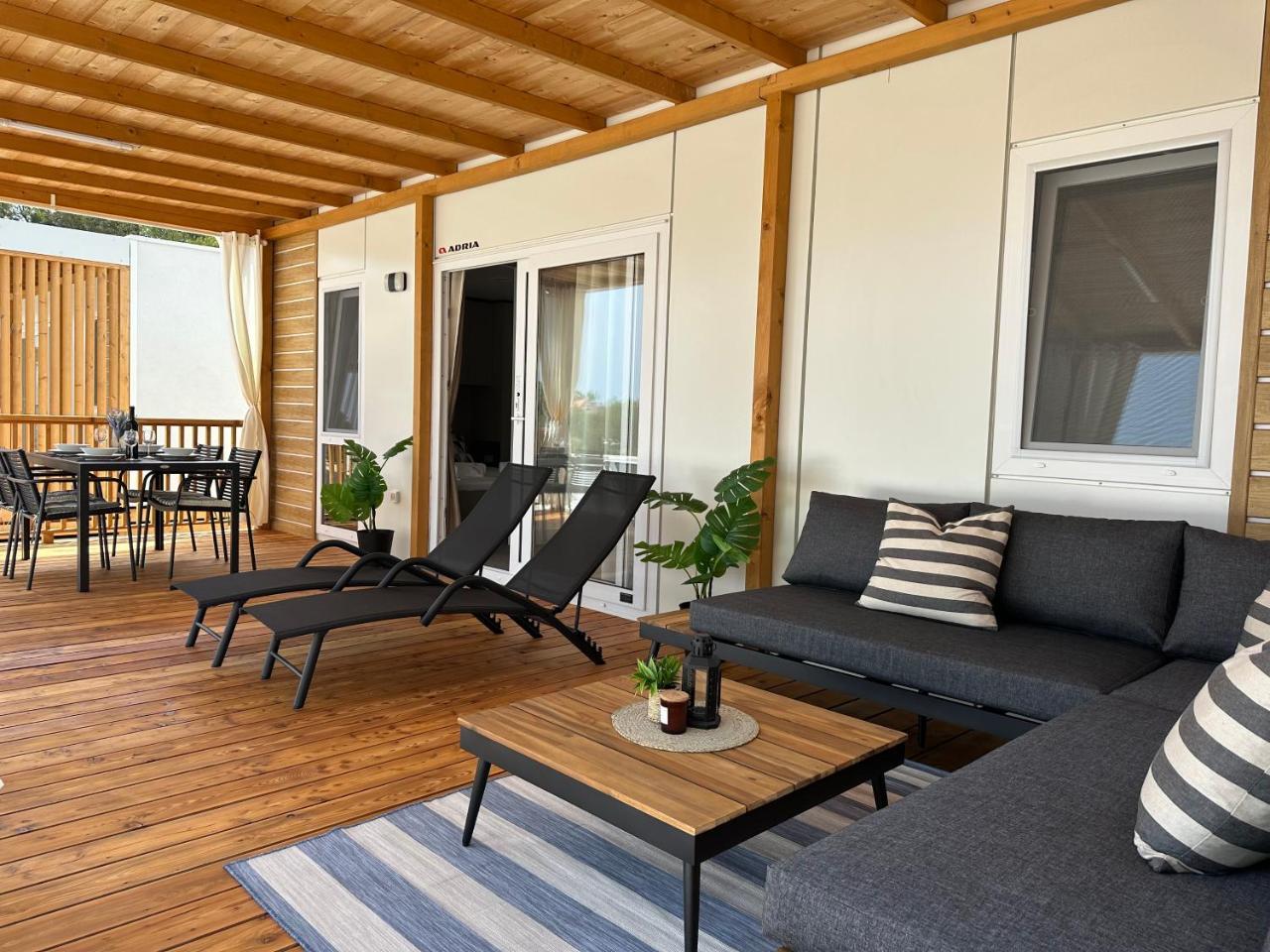 Mobile Homes Nina & Ena, Dalmata Camping Orebic