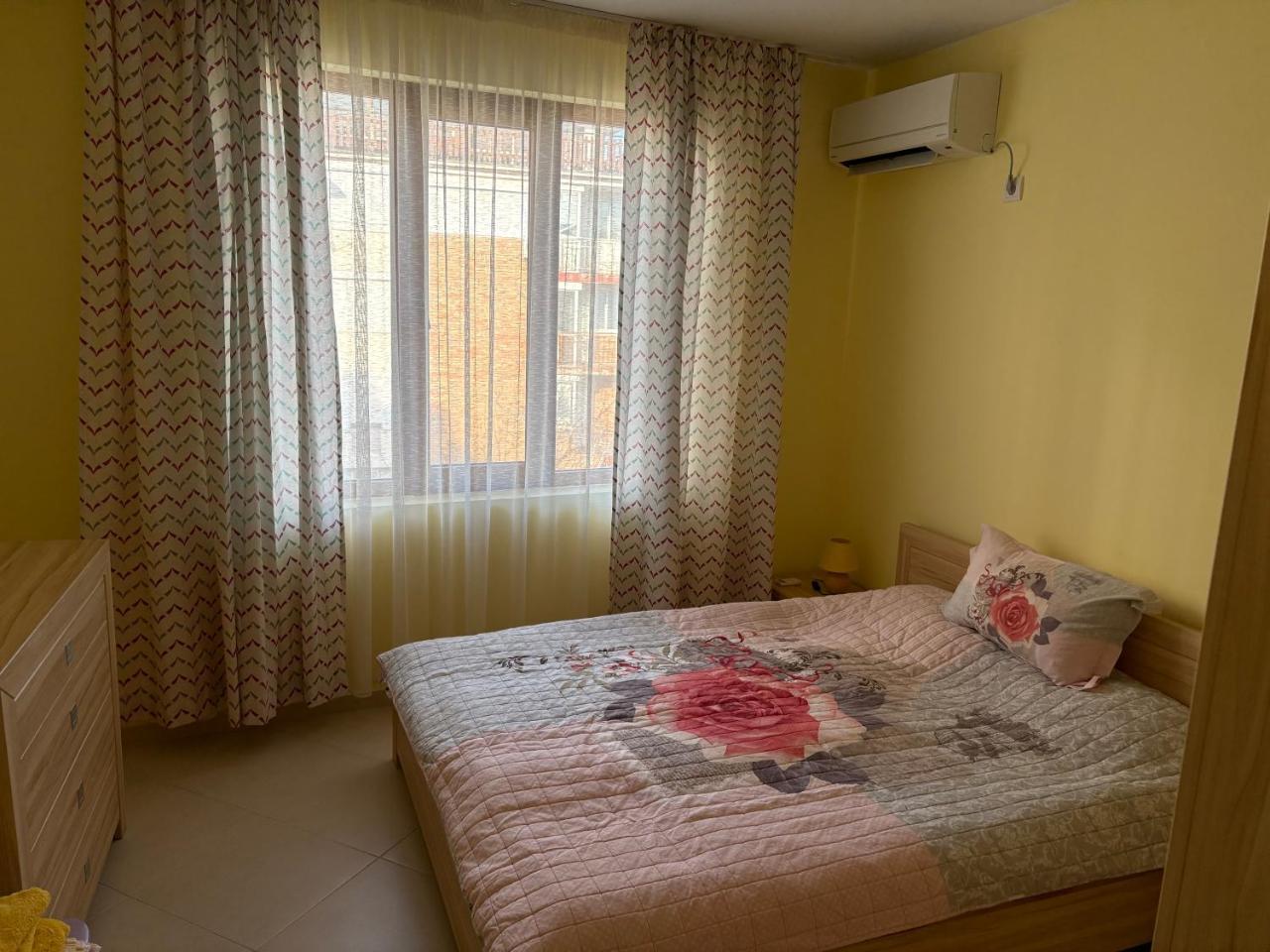 Cherno More Apartment