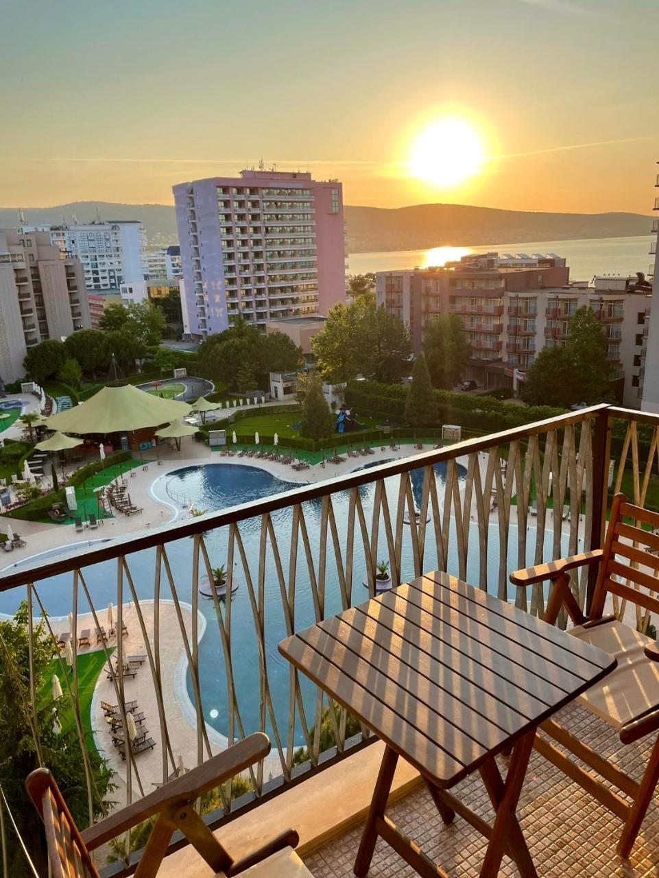 Royal Beach & Apartament