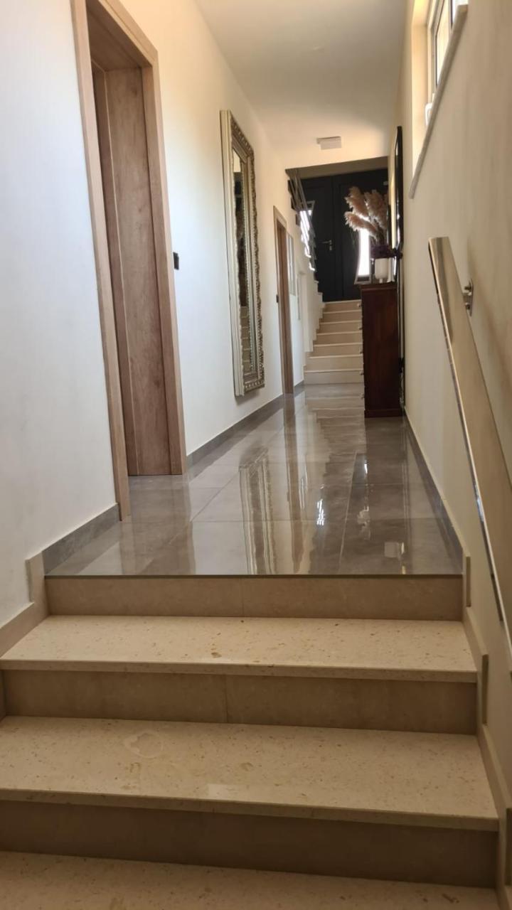 Villa Queen