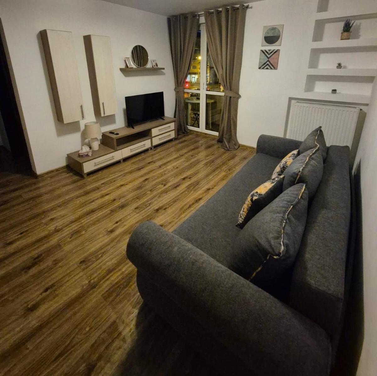 Milan Apartament-in The Center Of Targu Mures