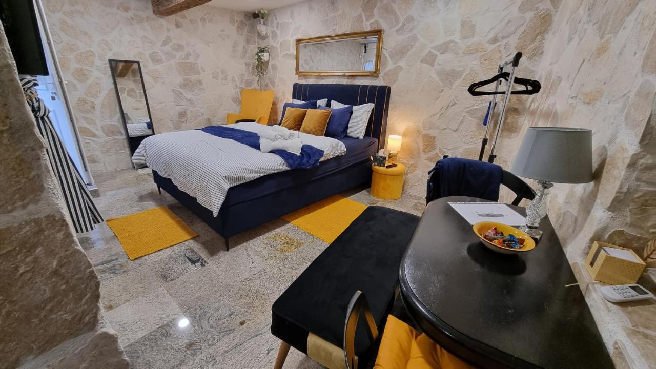 Stone Studio