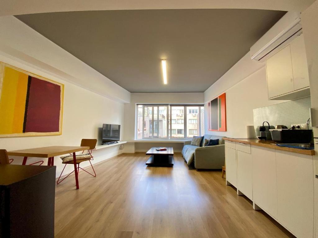 Mosaikon Guesthouses #nikiou Str