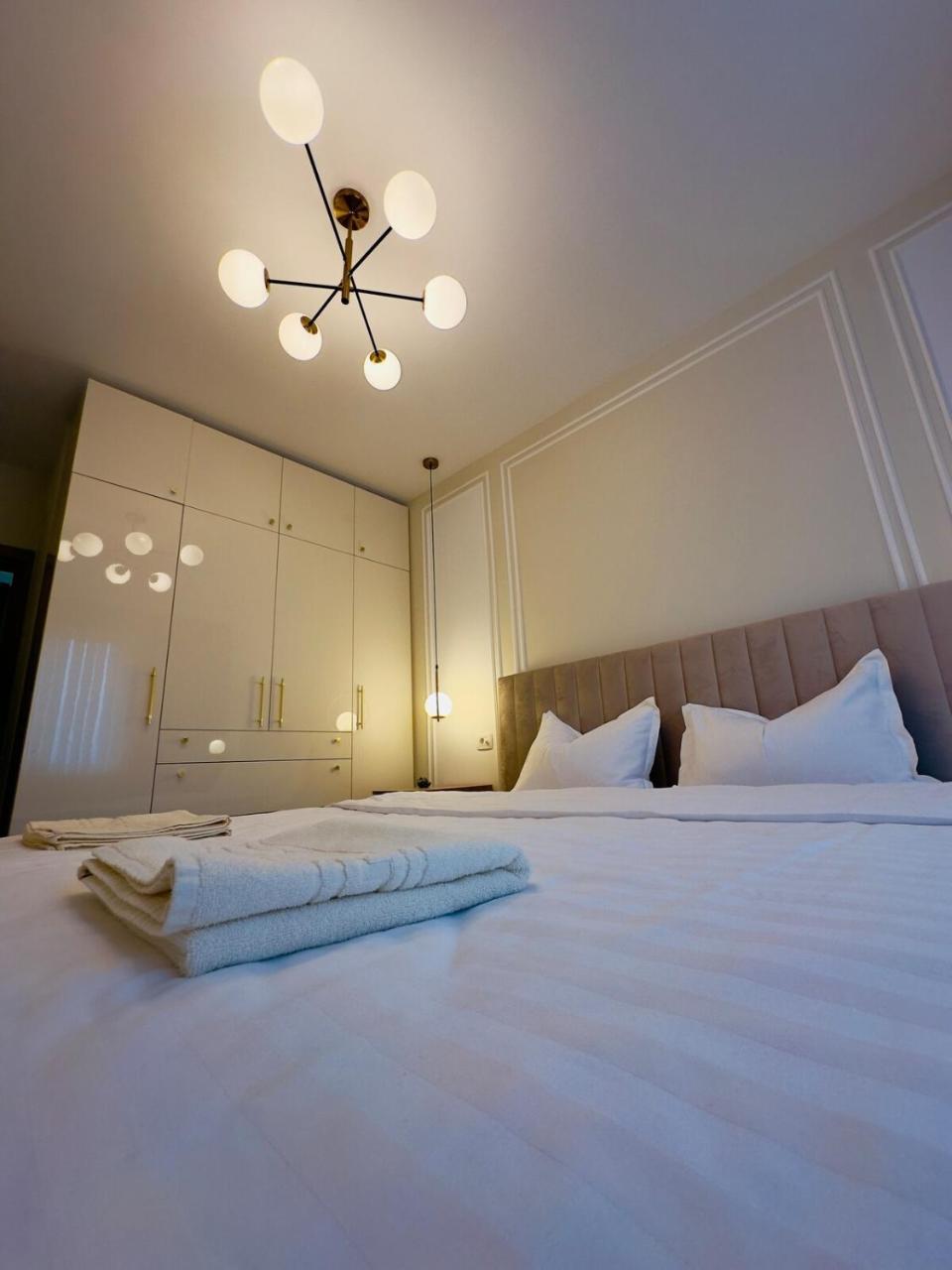 Big Nest Artitude Apartments