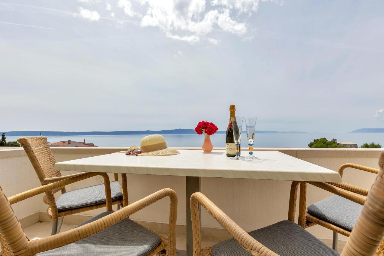 Grand View Apartments