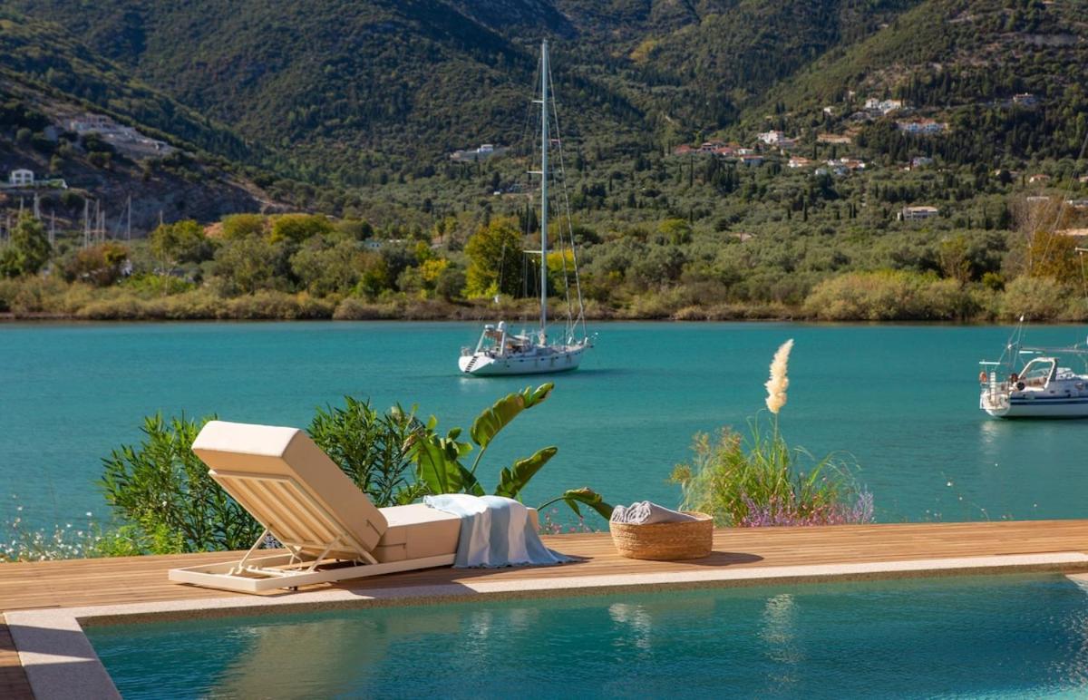 Villa Unalome Seafront Luxury