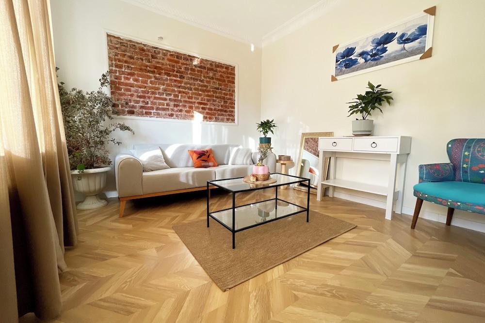 2br2bath Central Apt Close To Nisantasi