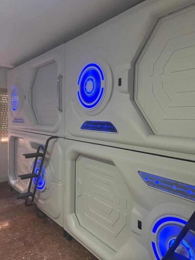 Just Hostel Capsules