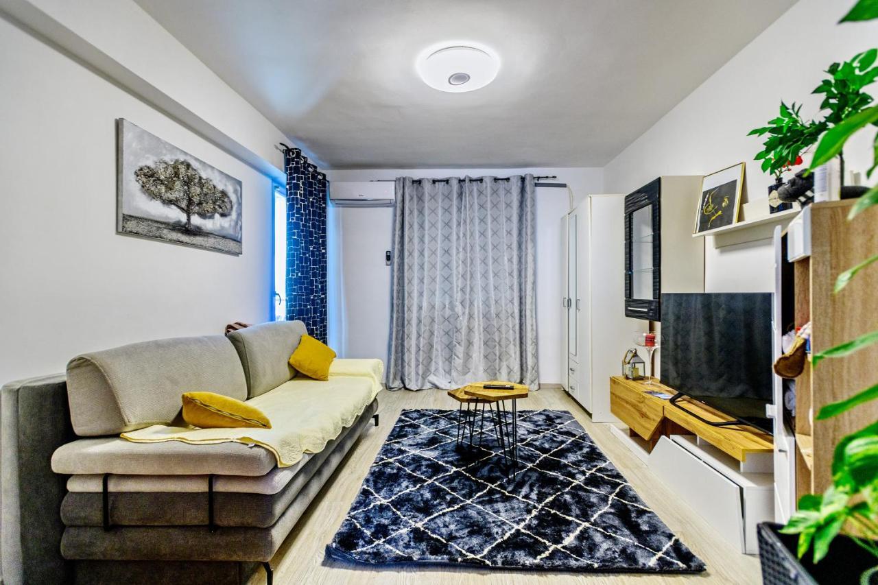 Fancy Apartment Near The Zadar Bridge