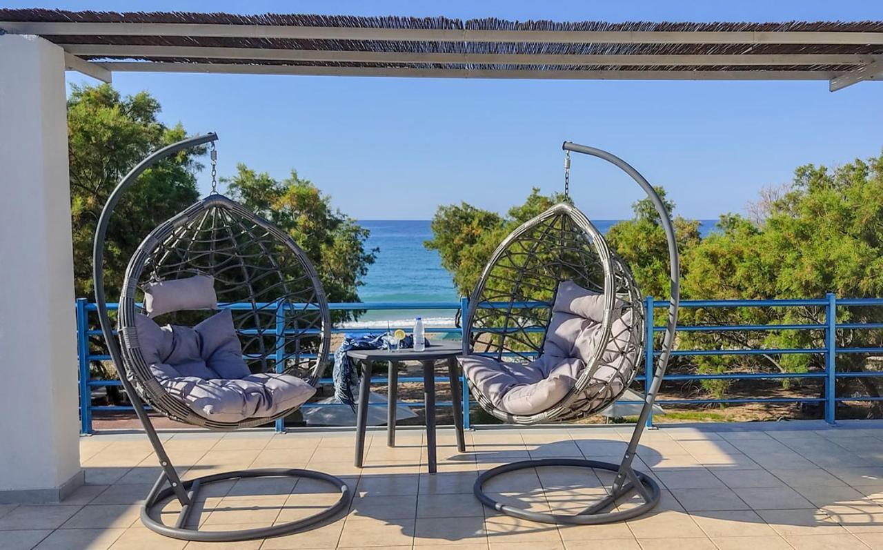 Pelekanos Beachfront Apartment