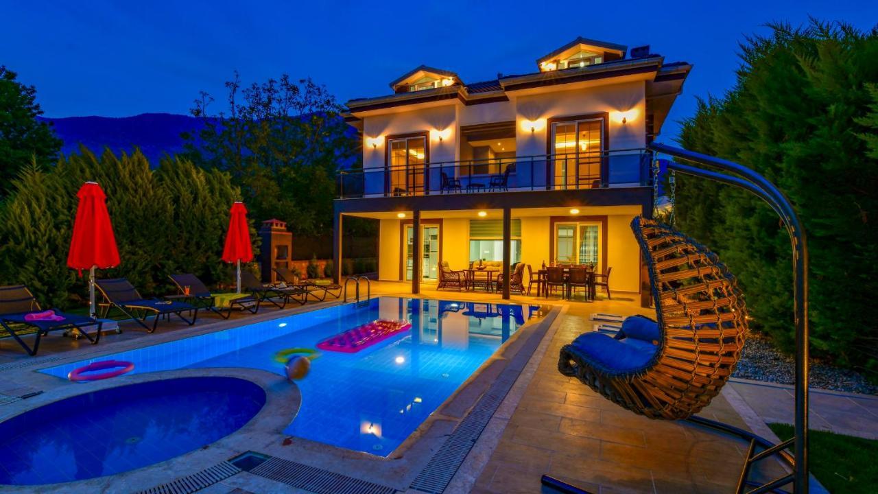 Blue 4 Bedroom Holiday Villa In Hisaronu