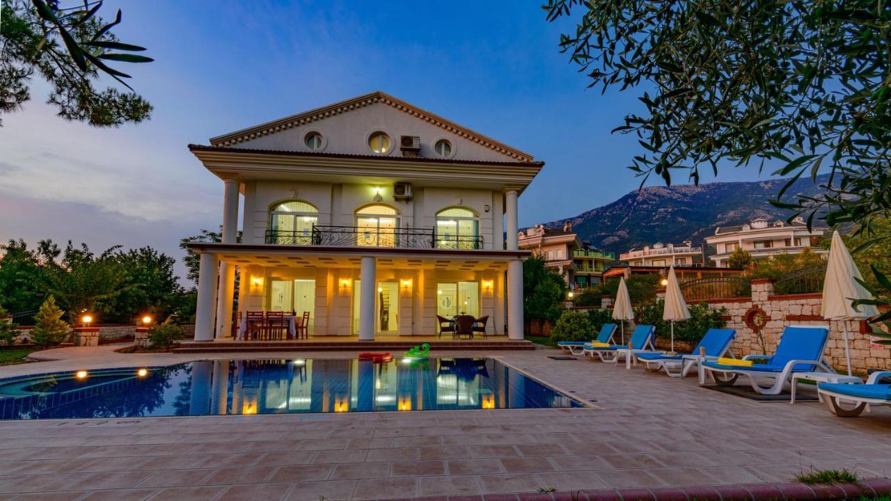 Musa 5 Bedroom Holiday Villa In Hisaronu