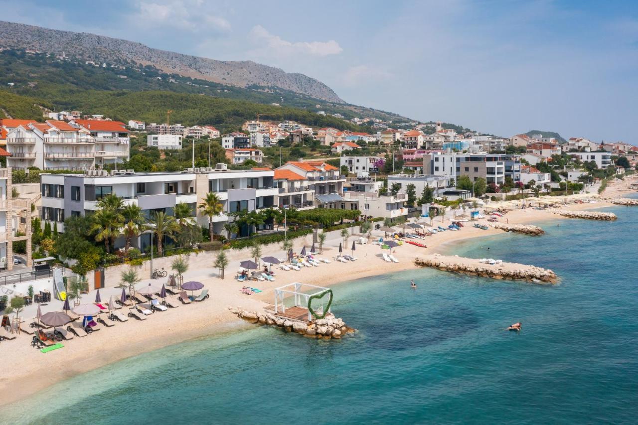 Paoma Lux Beach Suites