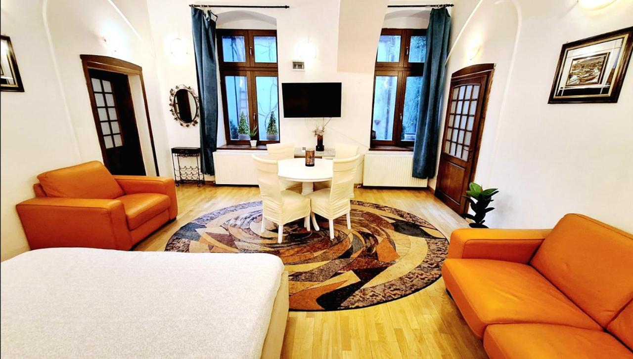 Ada Old Town Apartments 3