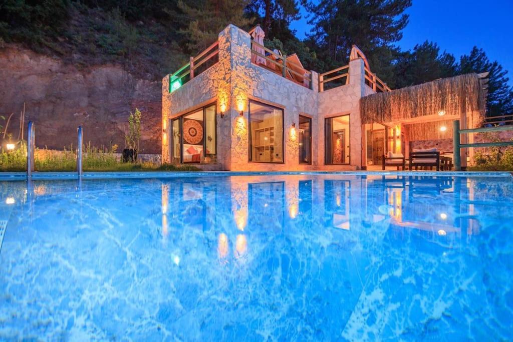 Unique Sea View Villa
