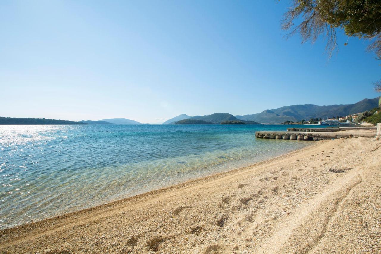 Agoritsa Beachfront Apartment With Its Own Pontoon